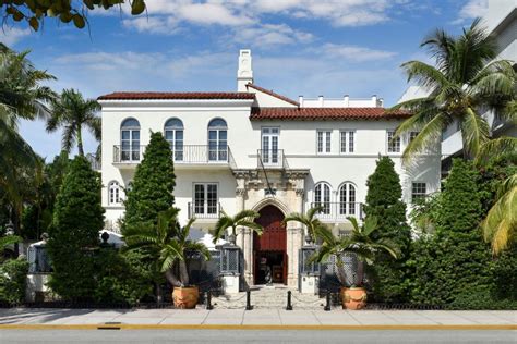 villa versace ocean drive miami|giannis at former versace mansion.